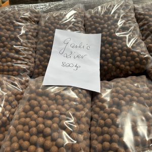 Bulk deal !! Garlic Liver 20mm voerboilies 10 kilo zak. € 25