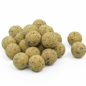 Top Premium Range Boilies 20mm Milky Cream in stevige zak van 5 kilo.
